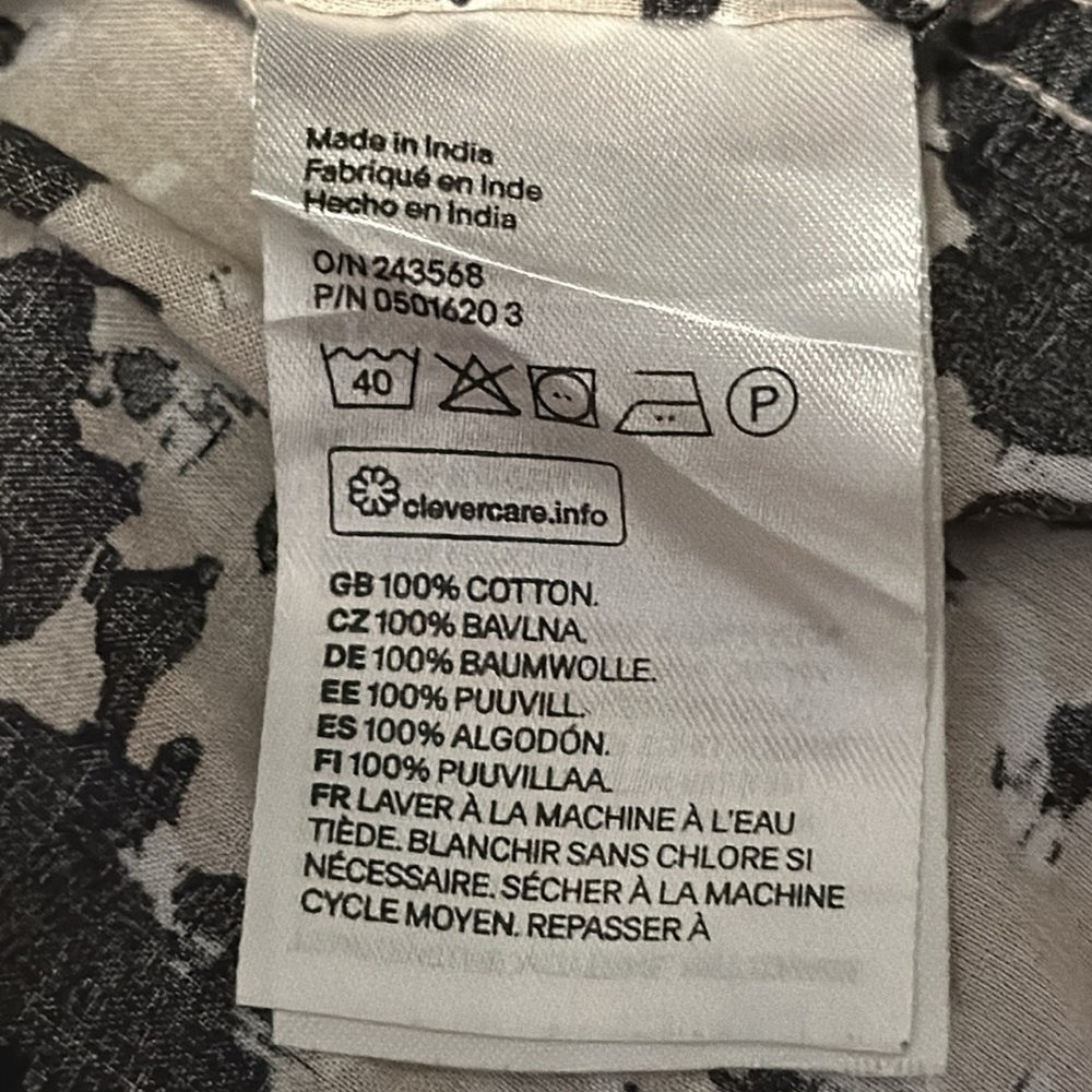 H&M Flower Print Button Down Shirt - Picture 6 of 6